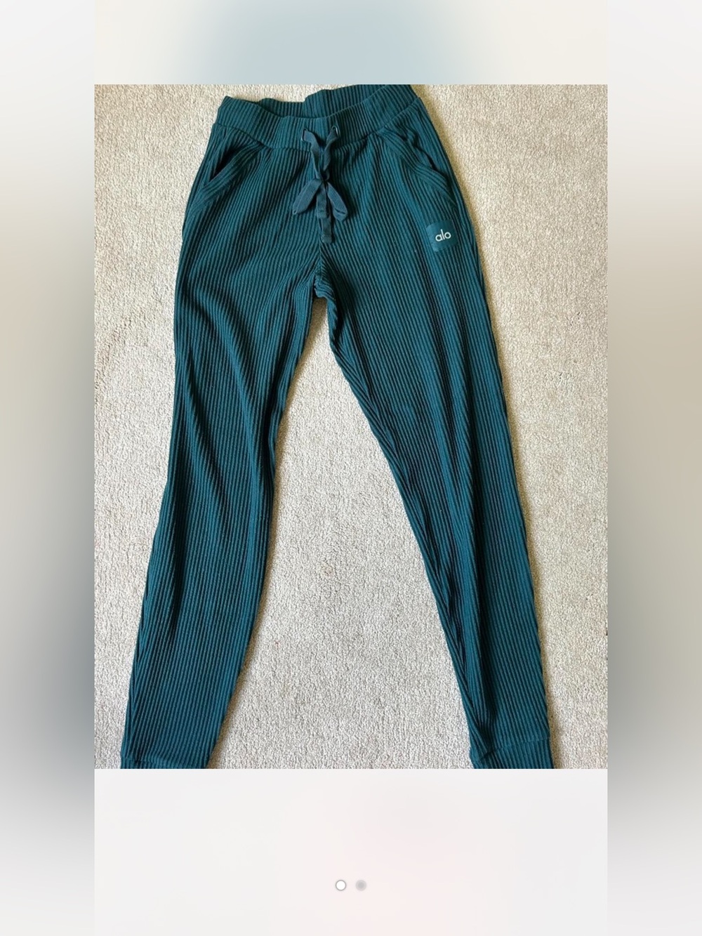 Alo Yoga Muse Dark Green Ribbed Womens Jogger XXS